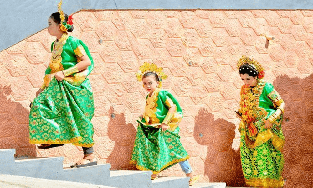 Budaya Suku Bugis Keunikan Tradisi Adat